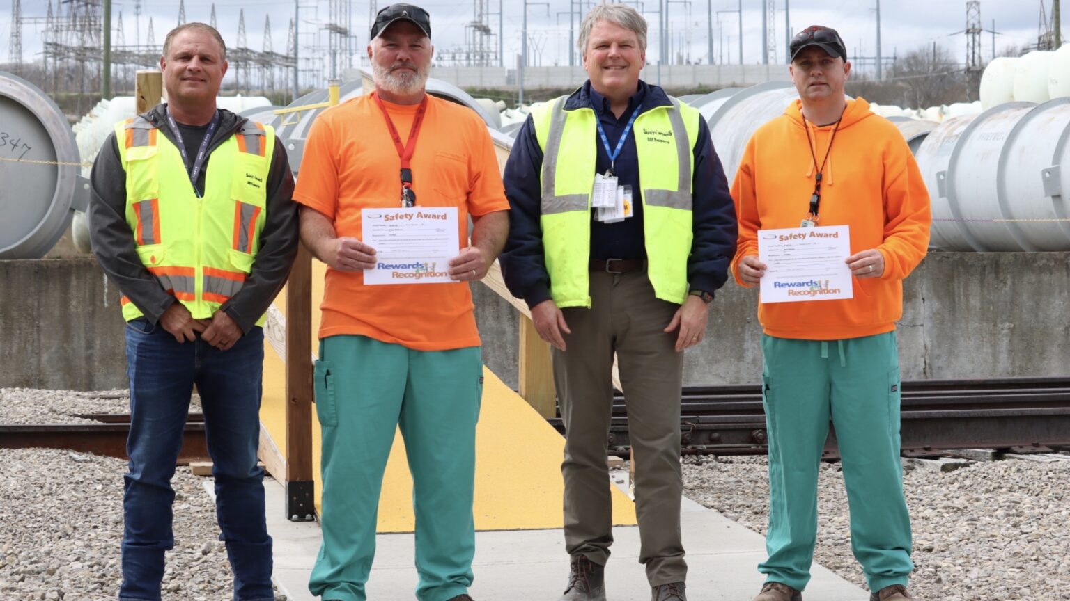 Fluor BWXT Employees Receive Level 2 Safety Awards - Litter Media