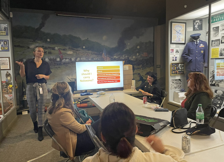 womens-power-hour-at-motts-mm_crop